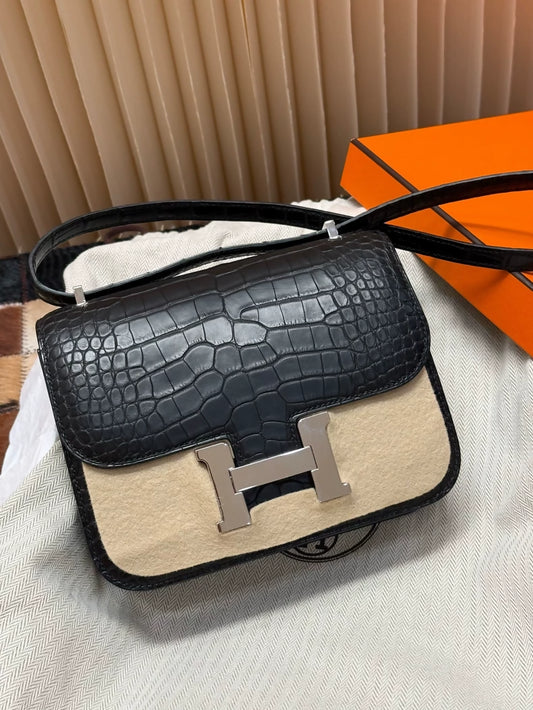 Hermes Constance 19 Black Alligator leather palladium hardware