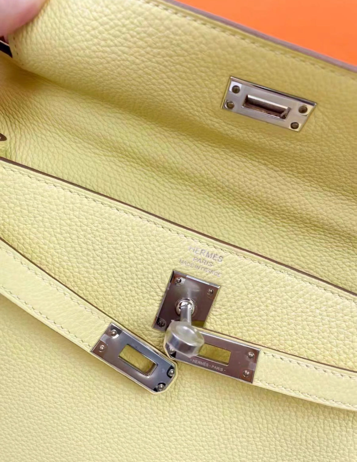 Hermes Kelly 25 Jaune Poussin Togo Leather Palladium hardware