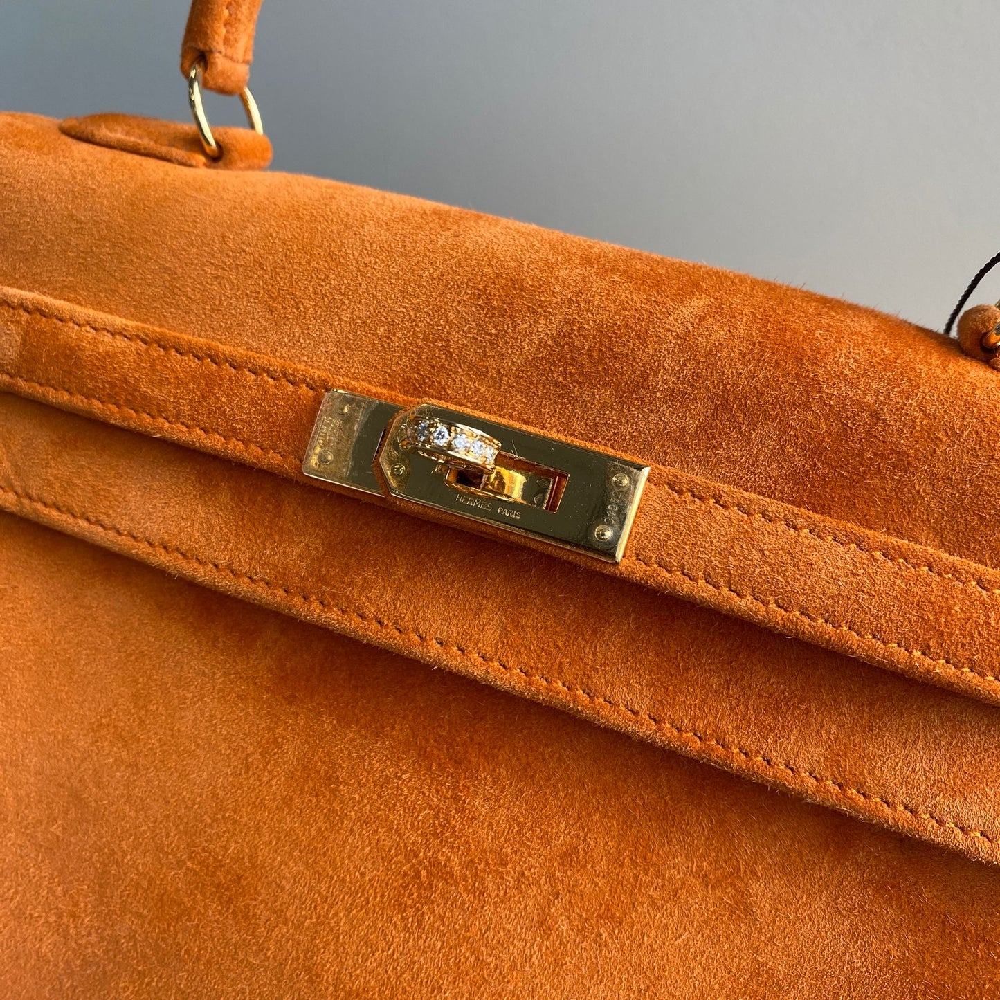 Hermès Kelly 25 Orange Doblis suede leather gold diamond hardware (Extremely rare)