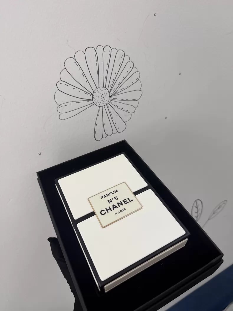 Chanel 2020 White and Black Calfskin No.5 Perfume Box Evening Clutch Gold Hardware