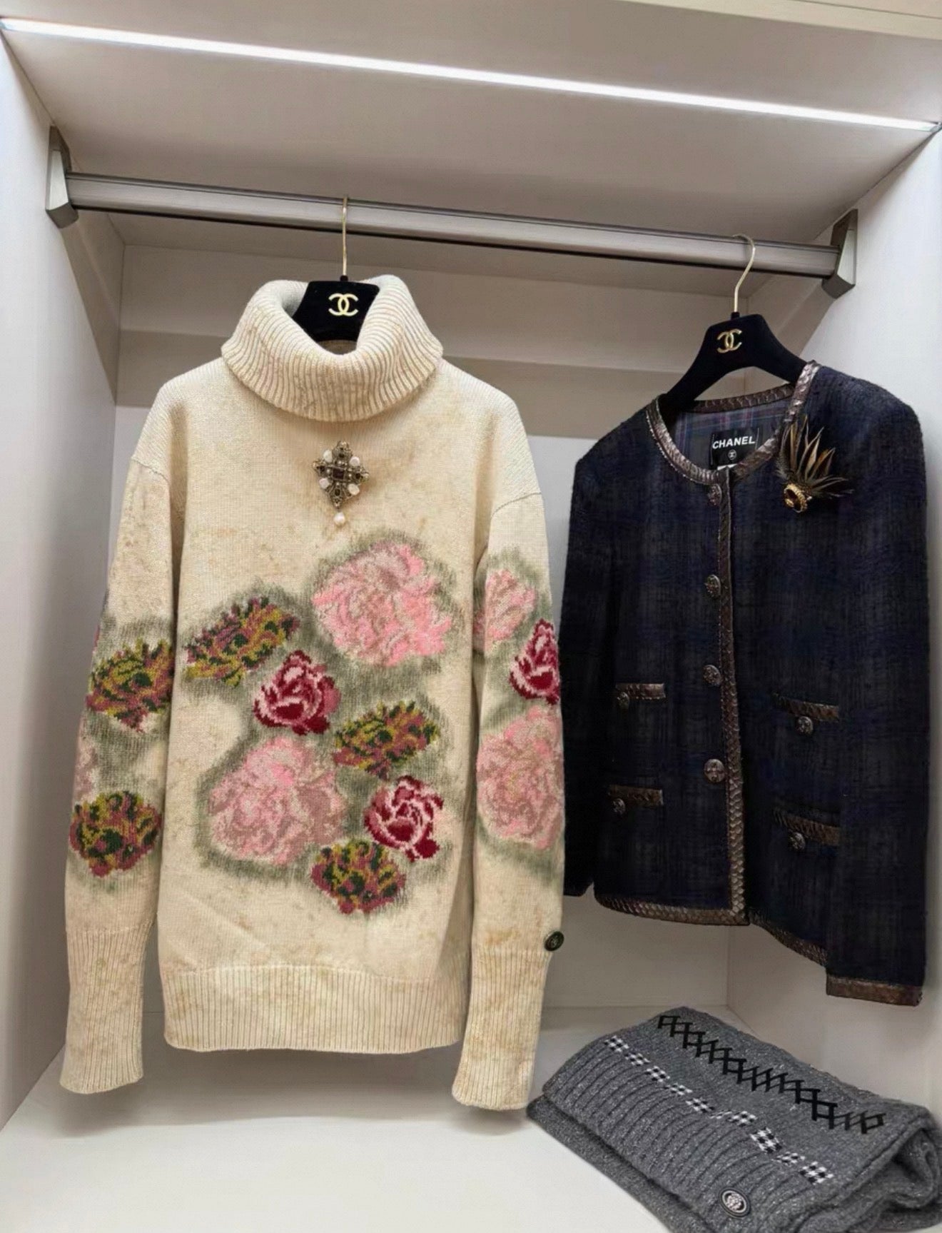 Chanel 13A ecru wool turtleneck sweater