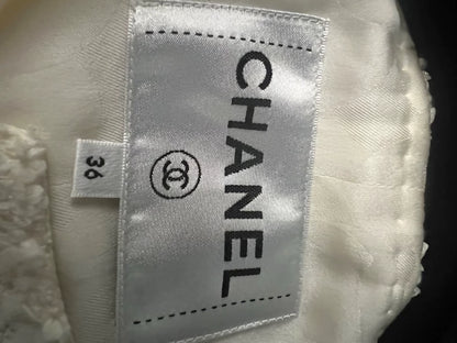 Chanel 23C White tweed jacket