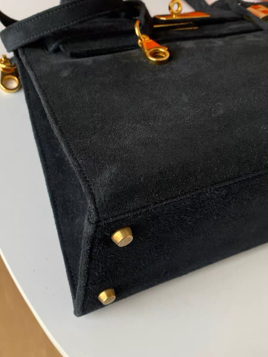 Hermes Kelly 28 Black Doblis leather Gold Hardware