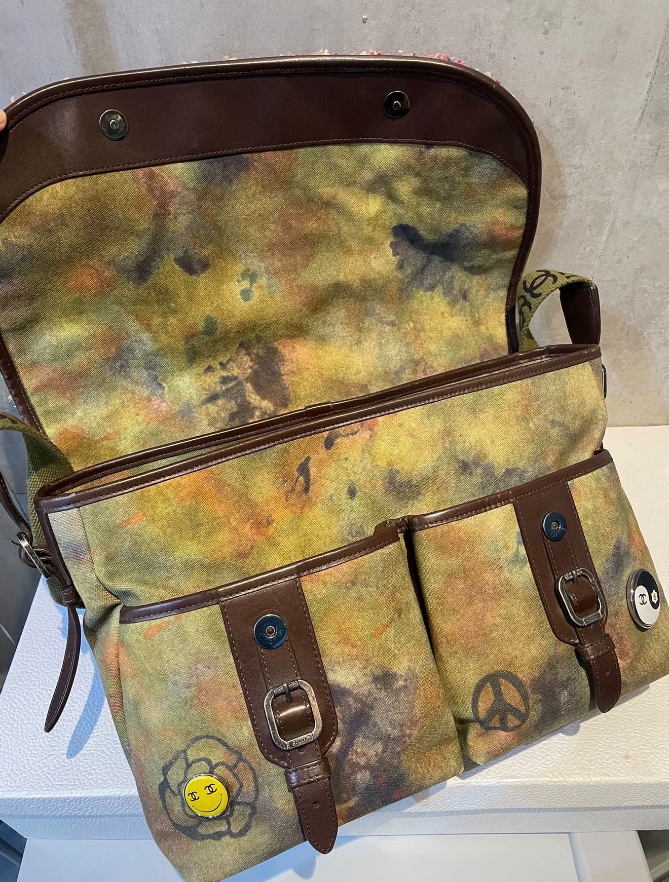 Chanel Graffiti Canvas Messenger Bag – Large Size