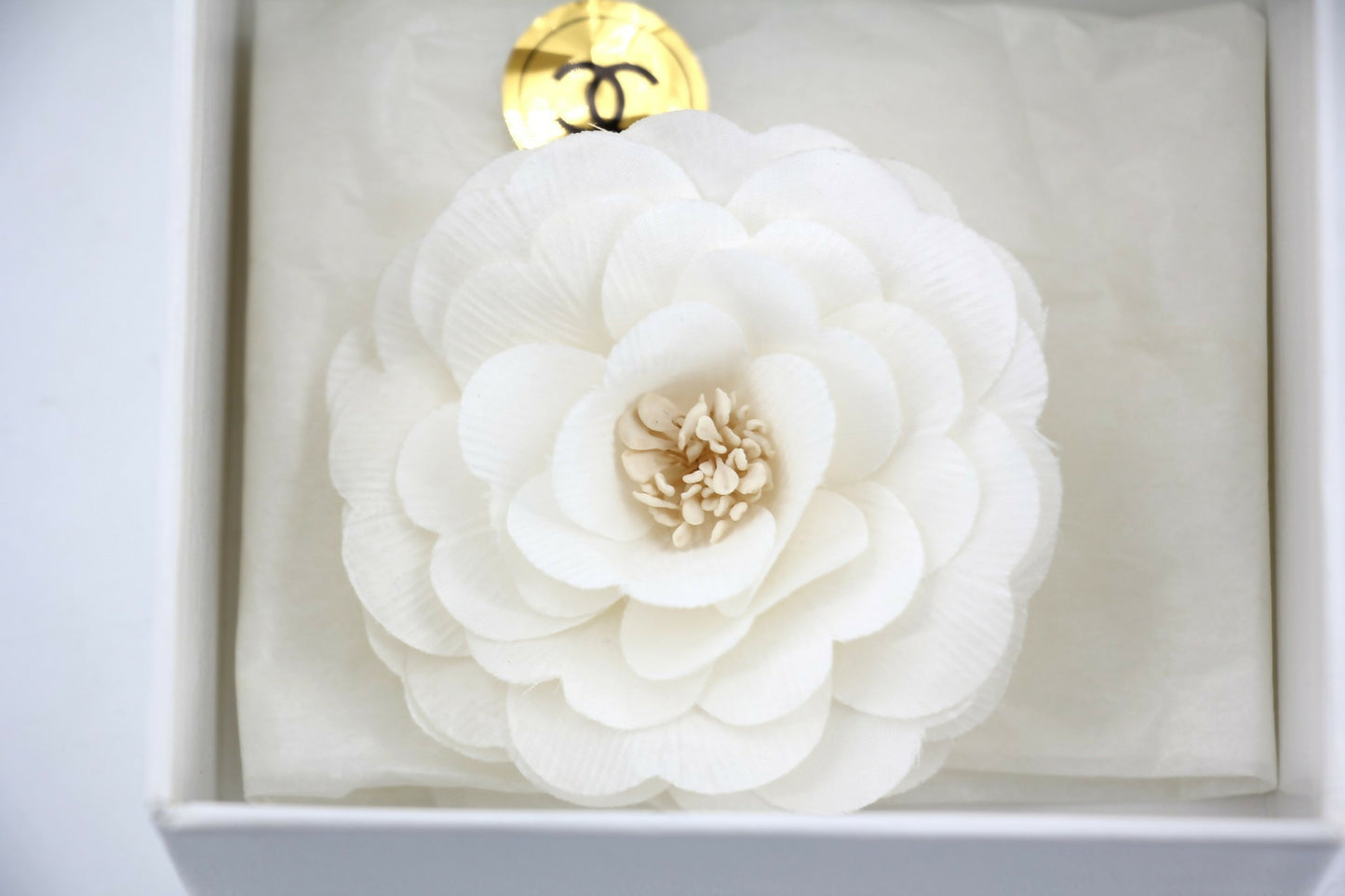 Chanel Vintage 81-85 Fabric White Camellia Brooch