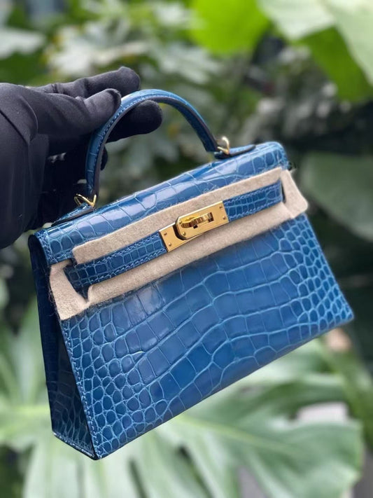 Hermès Kelly Sellier 20 Bleu Zellige Shiny Alligator Gold Hardware