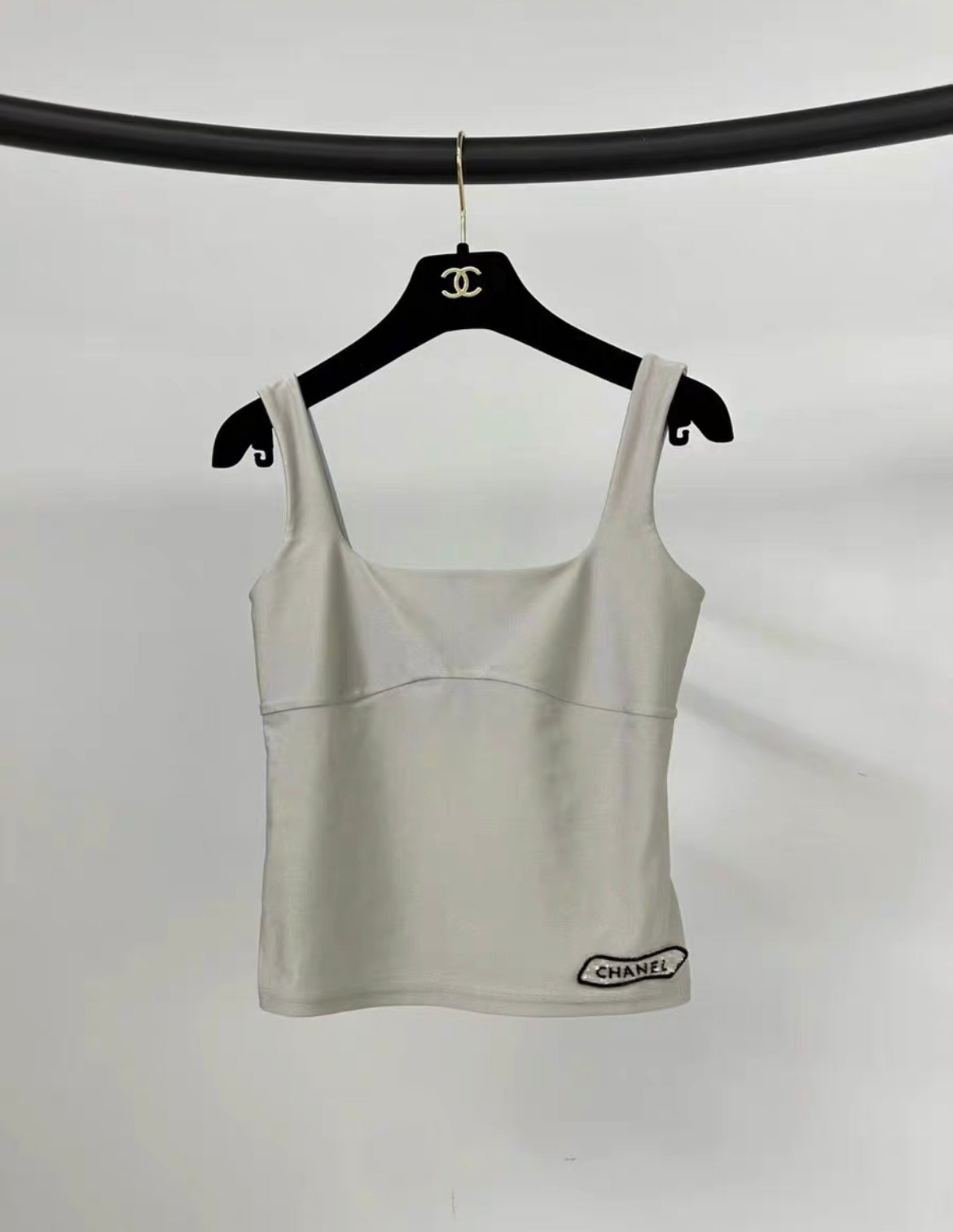 Chanel gray workout top and pant size 34 – Wararni.com