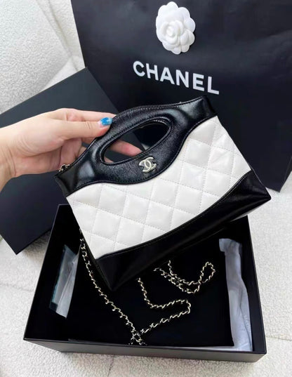 CHANEL 24B NANO 31 BAG PATENT BLACK/WHITE LGHW (MICROCHIP)