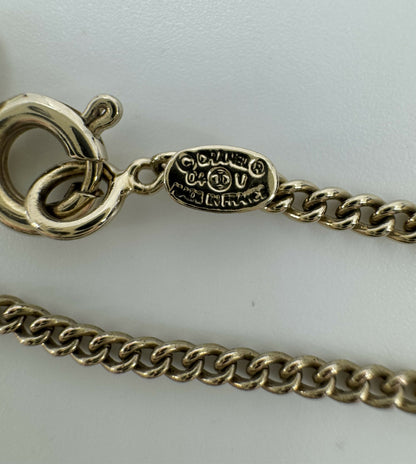 Chanel Vintage 04V Enamel Classic White CC Light Gold Necklace