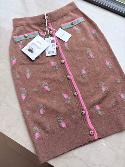 Chanel 22K brown cashmere skirt