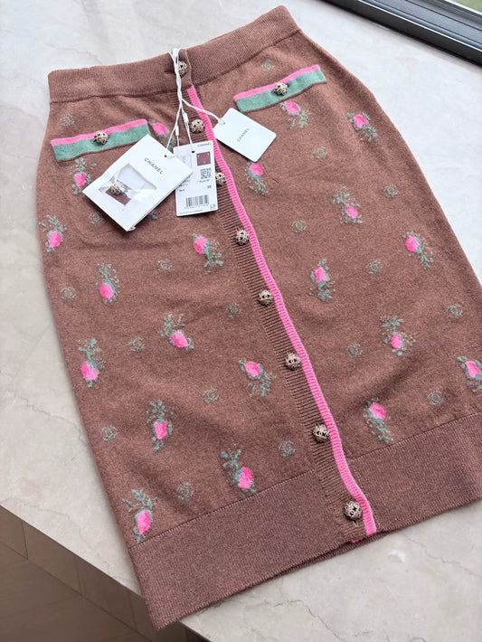 Chanel 22K brown cashmere skirt