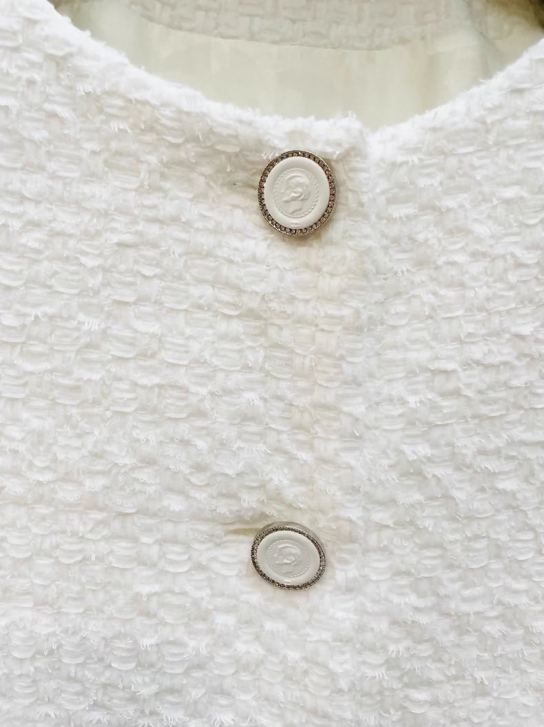 Chanel 25S white ecru tweed jacket