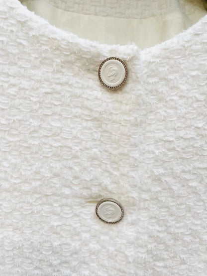 Chanel 25S white ecru tweed jacket