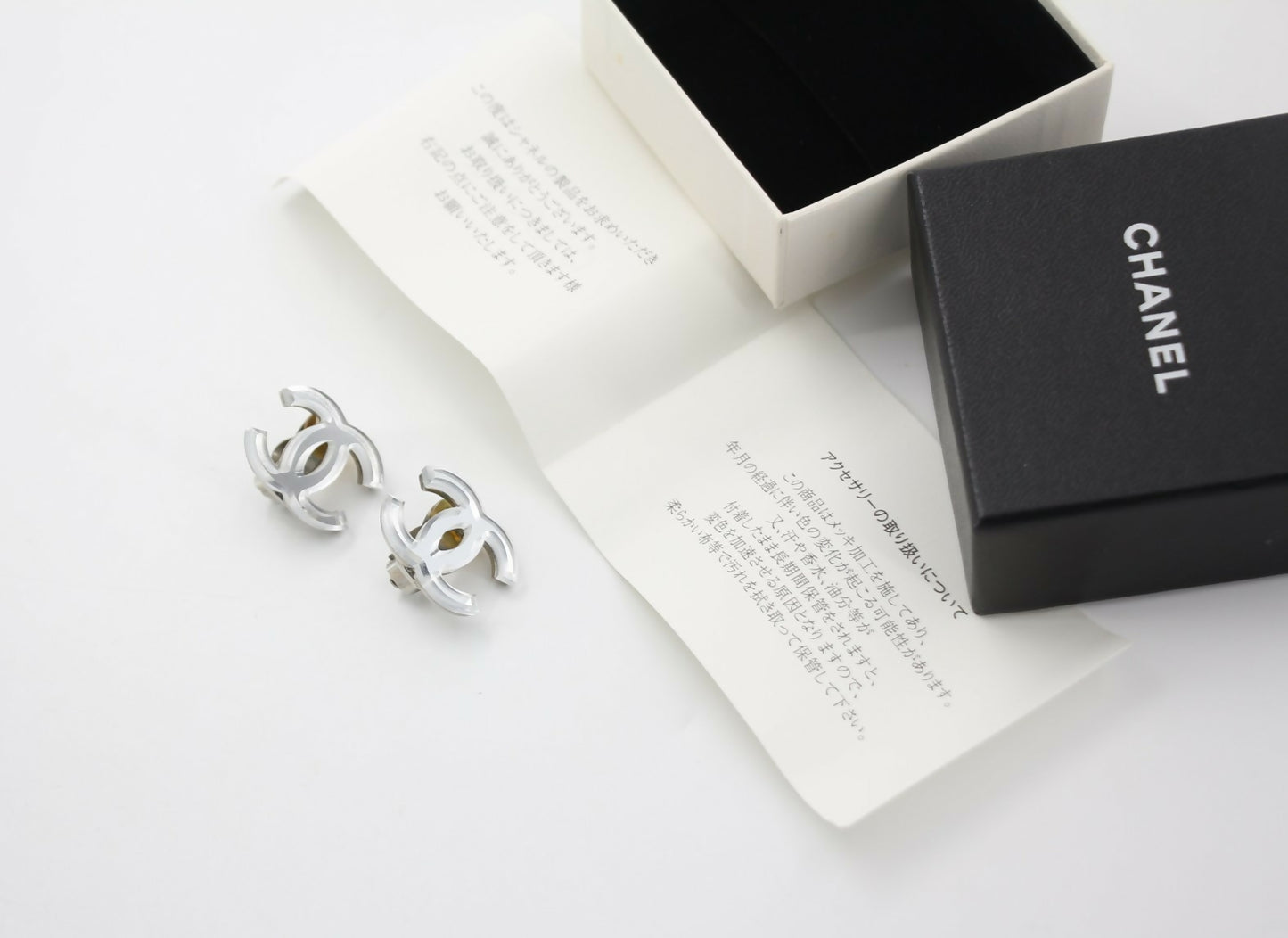 Chanel Vintage 03C Mirror Silver CC Clip-on Earrings