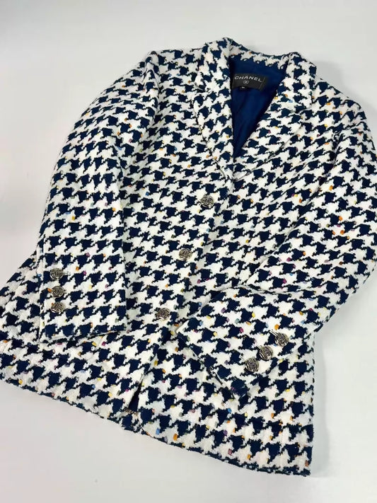Chanel 21P black and white tweed Jacket