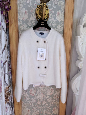 Chanel white bow-tie fleece jacket