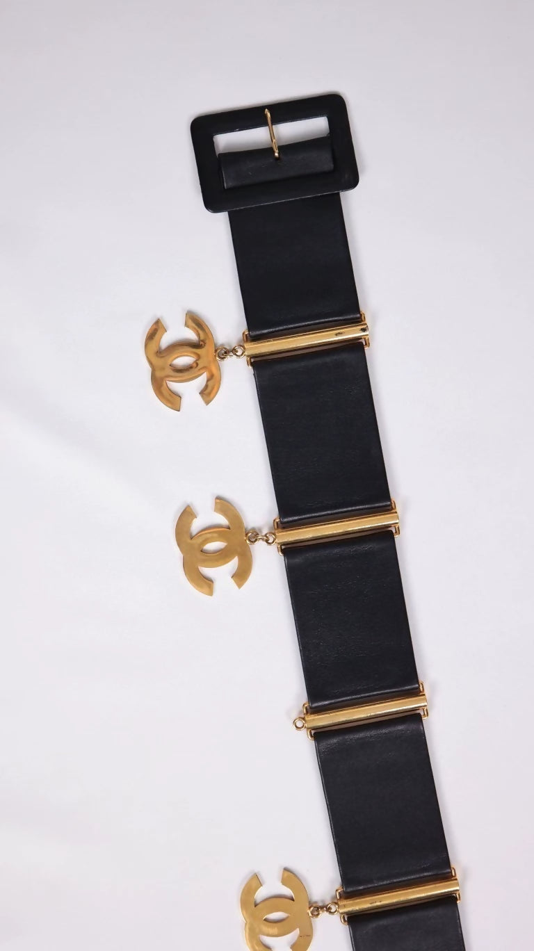 1993 Chanel CC pendant, black wide belt