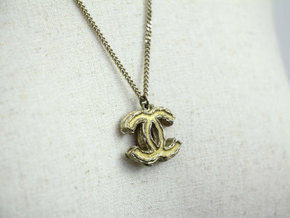 Chanel Vintage A11 Metal Enamel Yellow Glitter Leaf Motif Adjustable Necklace