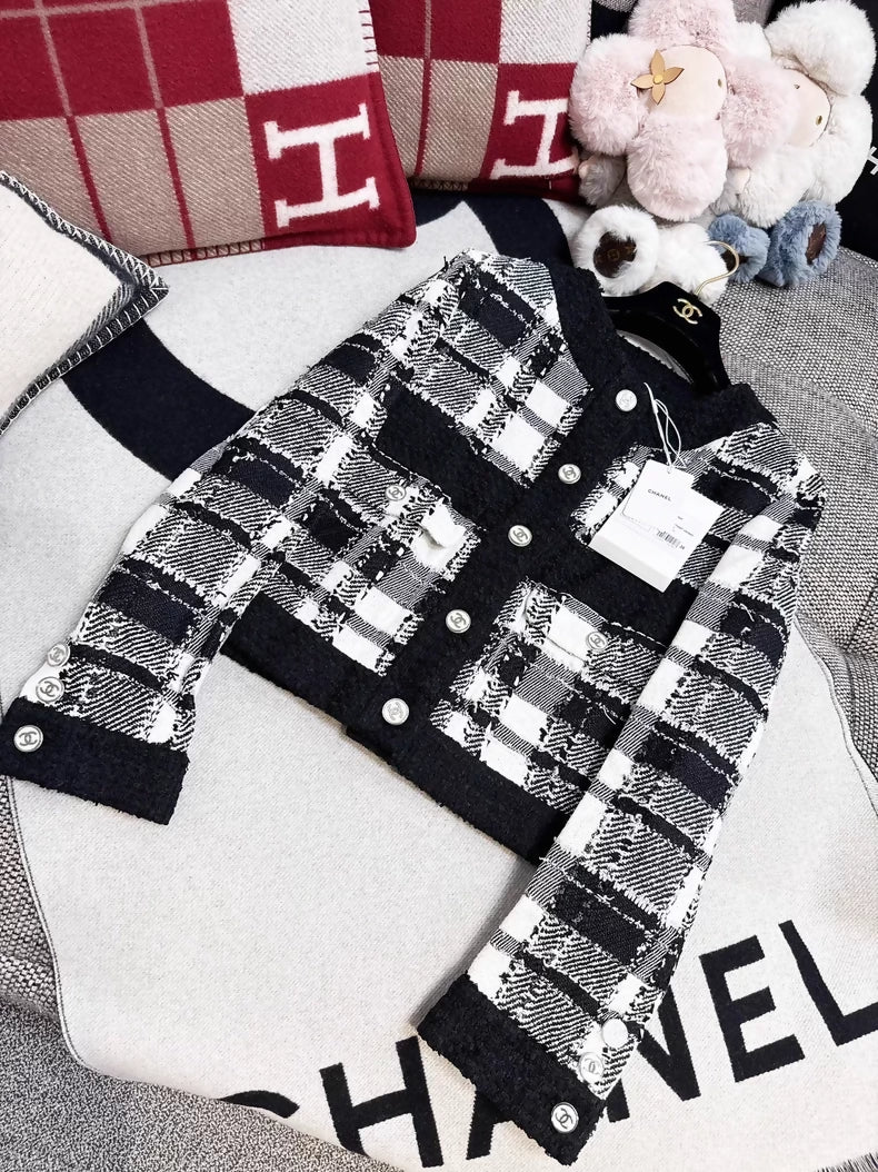 Chanel 23P black and white tweed jacket