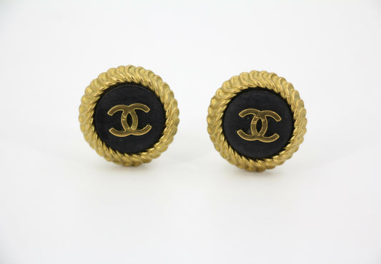 Chanel Vintage 95P Resin Spring/Summer Black Gold CC Round Wave Pattern Earrings