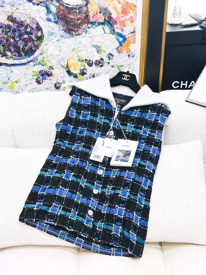 Chanel 22C black and blue tweed shirt top and skirt set