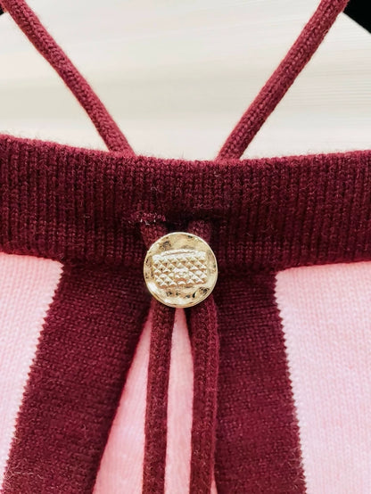 Chanel 25A pink cashmere top