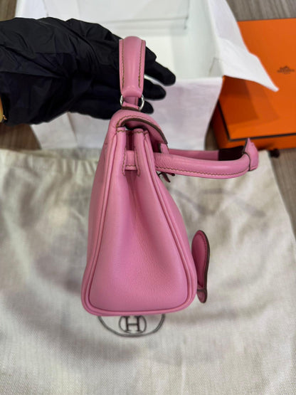 Rare Hermès Kelly Doll Pink Bubblegum Swift Leather Palladium Hardware