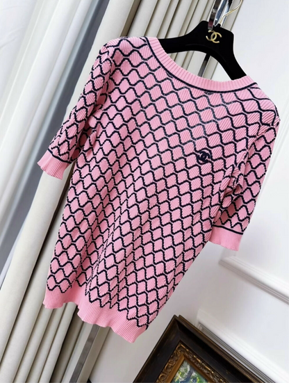 Chanel 20p Pink/Black Top