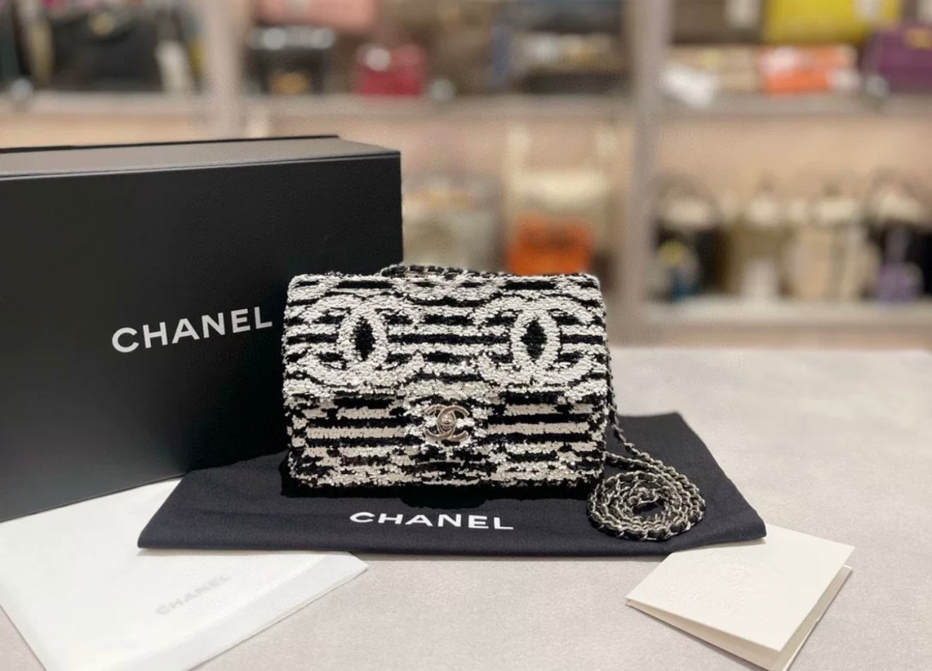 CHANEL 24S MINI SEQUINS BLACK/WHITE Flap