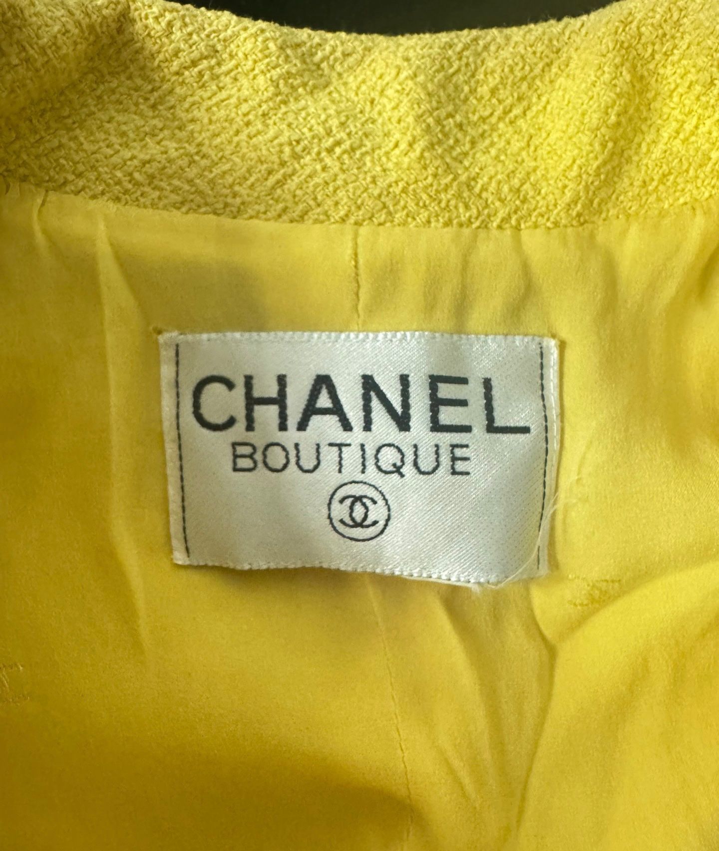 Chanel 1995 yellow jacket Barbie collection