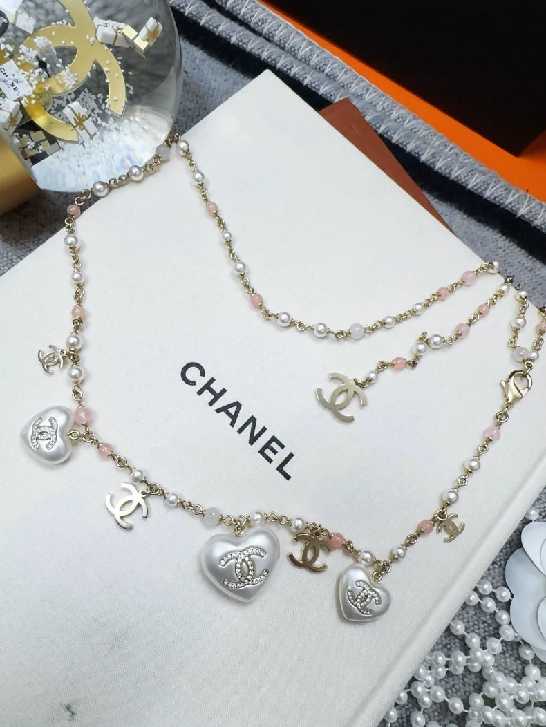 Chanel 21B Double C Heart Diamond Pearl Waist Necklace