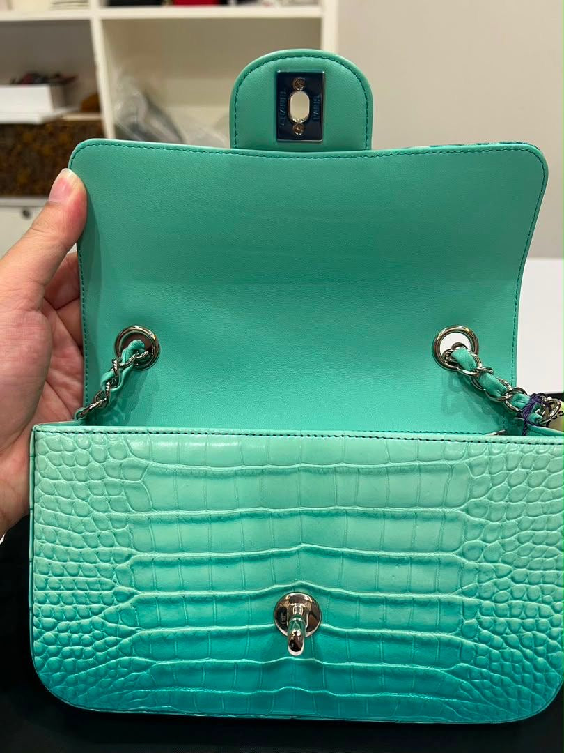 Mini Chanel green iridescent flap bag