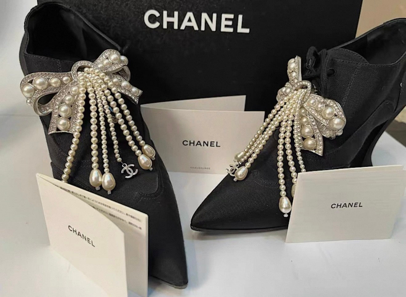 Chanel 18A Hamburg Collection High Heels, Métiers d
Art, Pearl Tassel Bow, Chanel Rhinestone Runway Style Ankle Boots