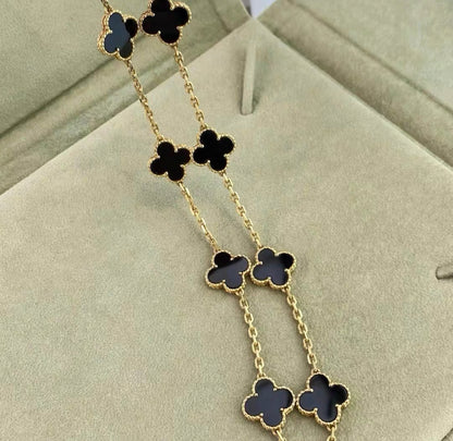 VCA Van Cleef & Arpels Vintage Alhambra necklace, 10 motifs
18K yellow gold, Onyx