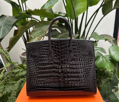 Hermès Birkin 25 Black Shiny Porosus Crocodile Gold Hardware
