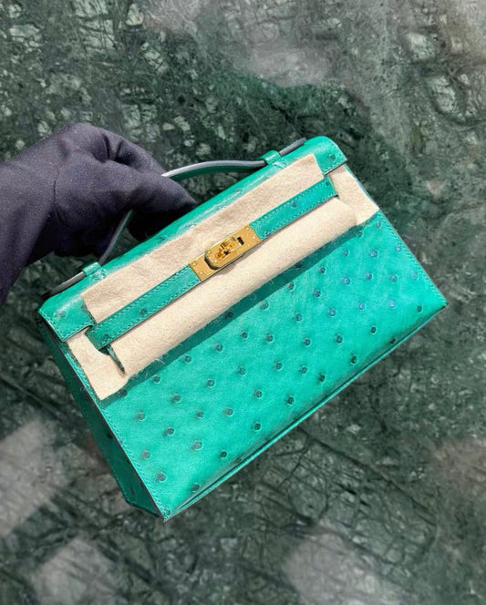 Hermès Kelly Pochette Vert Verone Ostrich Gold Hardware