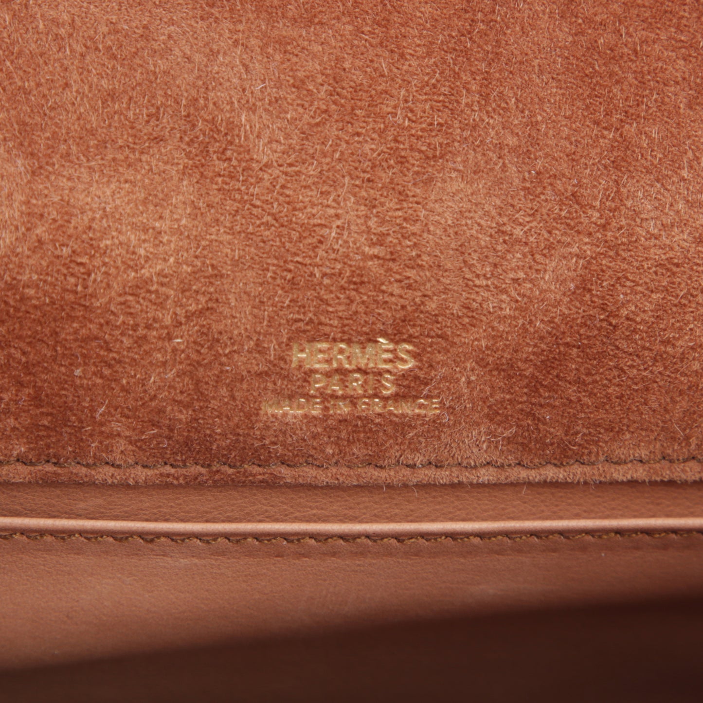 HERMÈS Kelly Pochette Doblis Suede Gold hardware Square