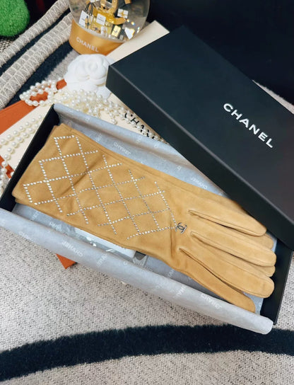 Chanel 19B Suede brown gloves