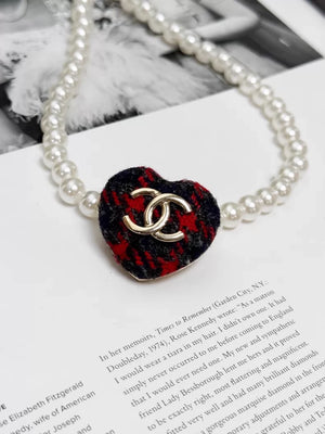 Chanel 22K Black and red tweed heart brooch with gold CC logo