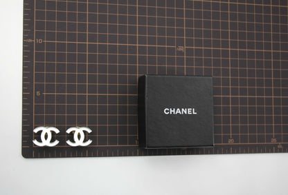Chanel Vintage 03C Mirror Silver CC Clip-on Earrings