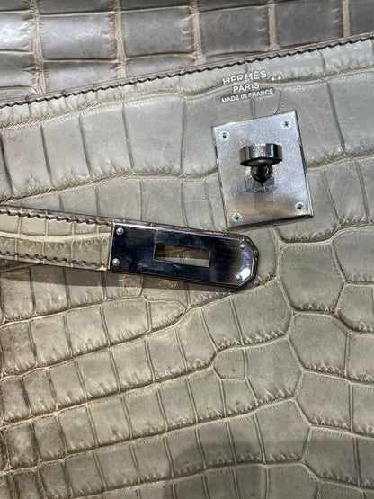 Hermès Kelly 32 Himalaya Gris Cendre Crocodile leather Palladium Hardware