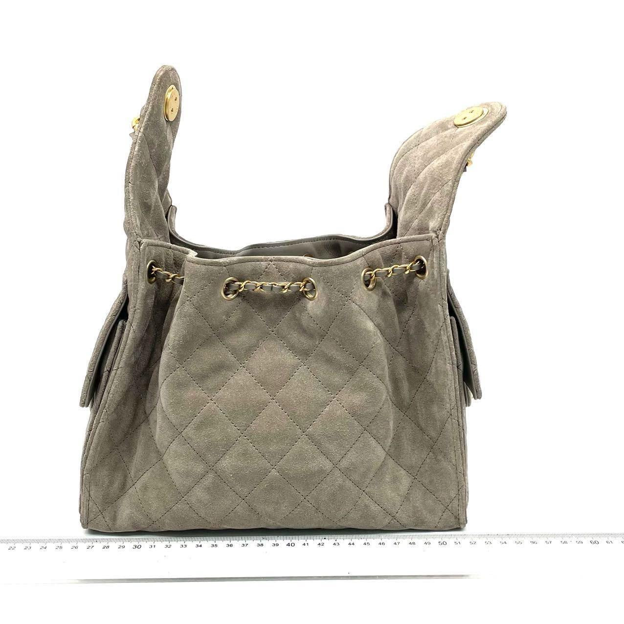 Chanel 25 Hobo Small suede Grey Gold Hardware – Wararni.com