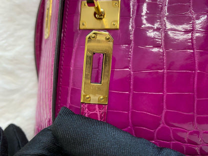 HERMÈS MINI KELLY POCHETTE ROSE SCHEHERAZADE SHINY ALLIGATOR GOLD HARDWARE