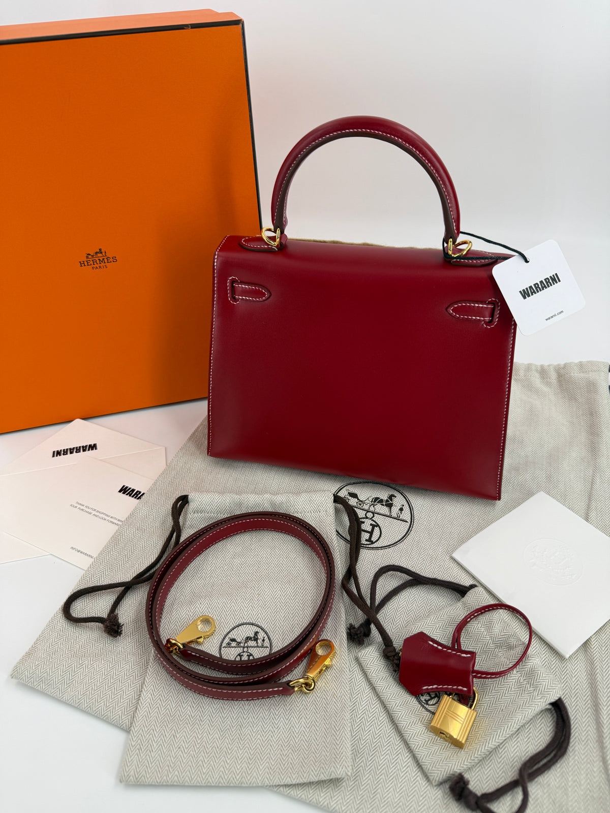 Hermès Kelly 25 Red Box Leather Gold Hardware