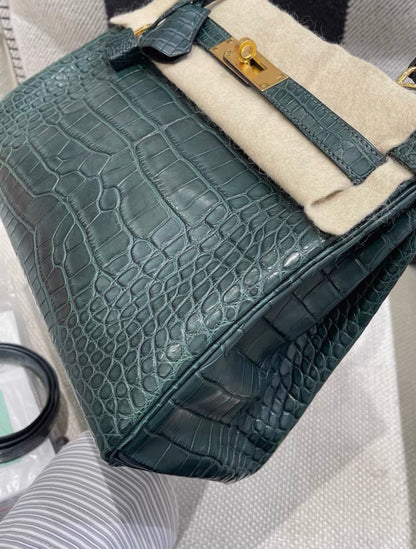Hermes Kelly 28 1T Dark Green Matte crocodile leather gold hardware
