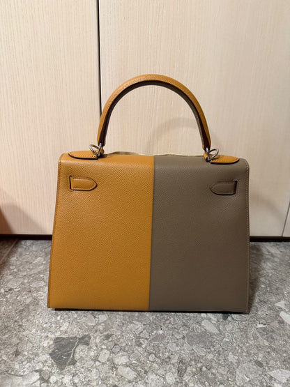 Hermès Kelly 28 Sellier Sesame/Etoupe/Bleu Indigo Veau Epsom Laiton Palladium Hardware