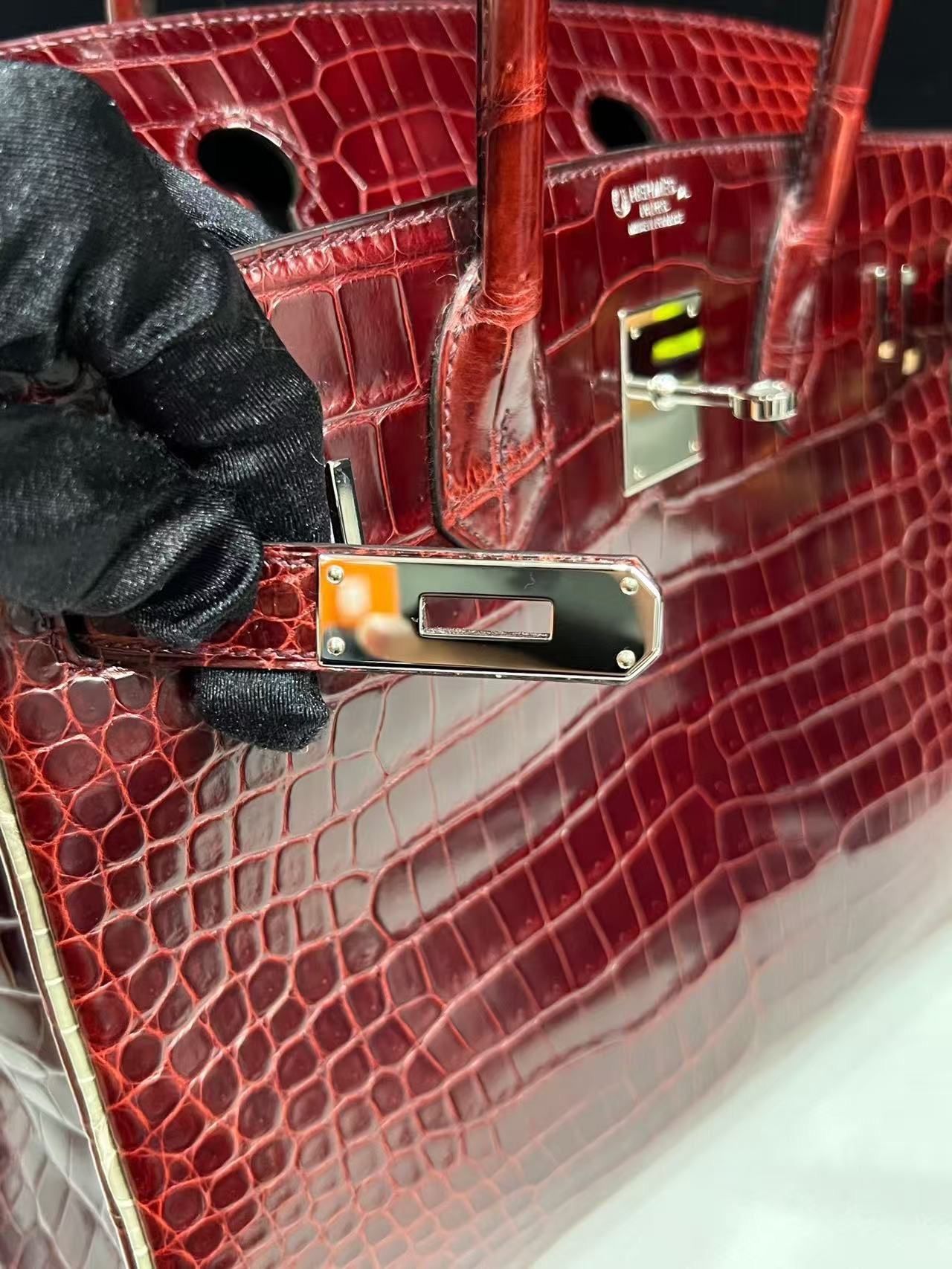 Hermes Birkin 30 Bordeaux Shiny Crocodile Leather Palladium Hardware