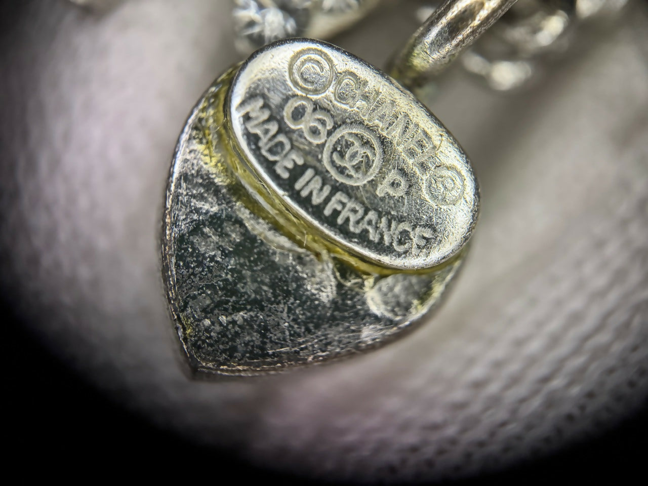 Chanel Vintage 06P Rhinestone Sliver Toned Heart Necklace