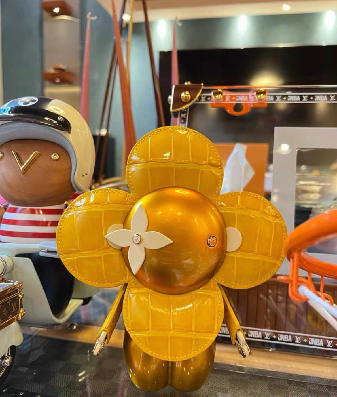 Louis Vuitton Vivienne Exotic Gold – Wararni.com