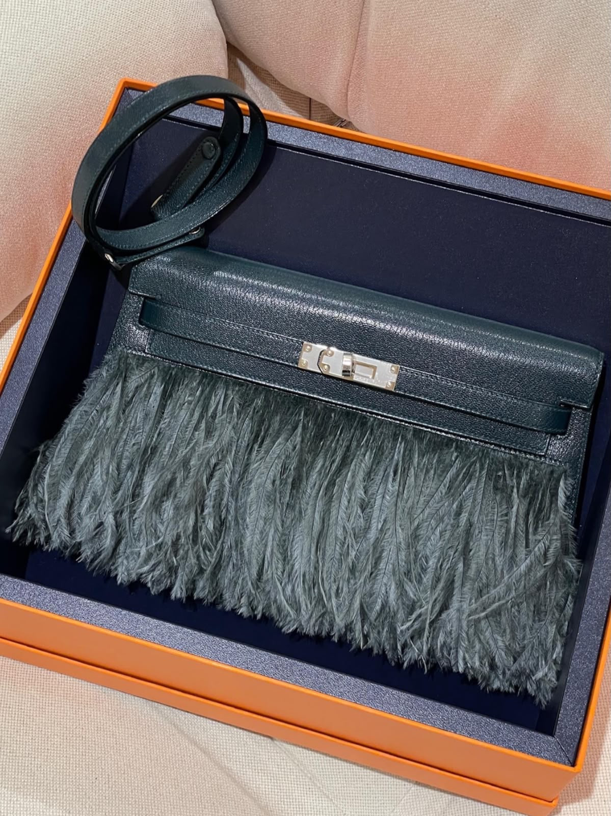 Hermes Kelly Elan Folie Vert Cypress Chevre & Vert Mangrove Feather Palladium hardware